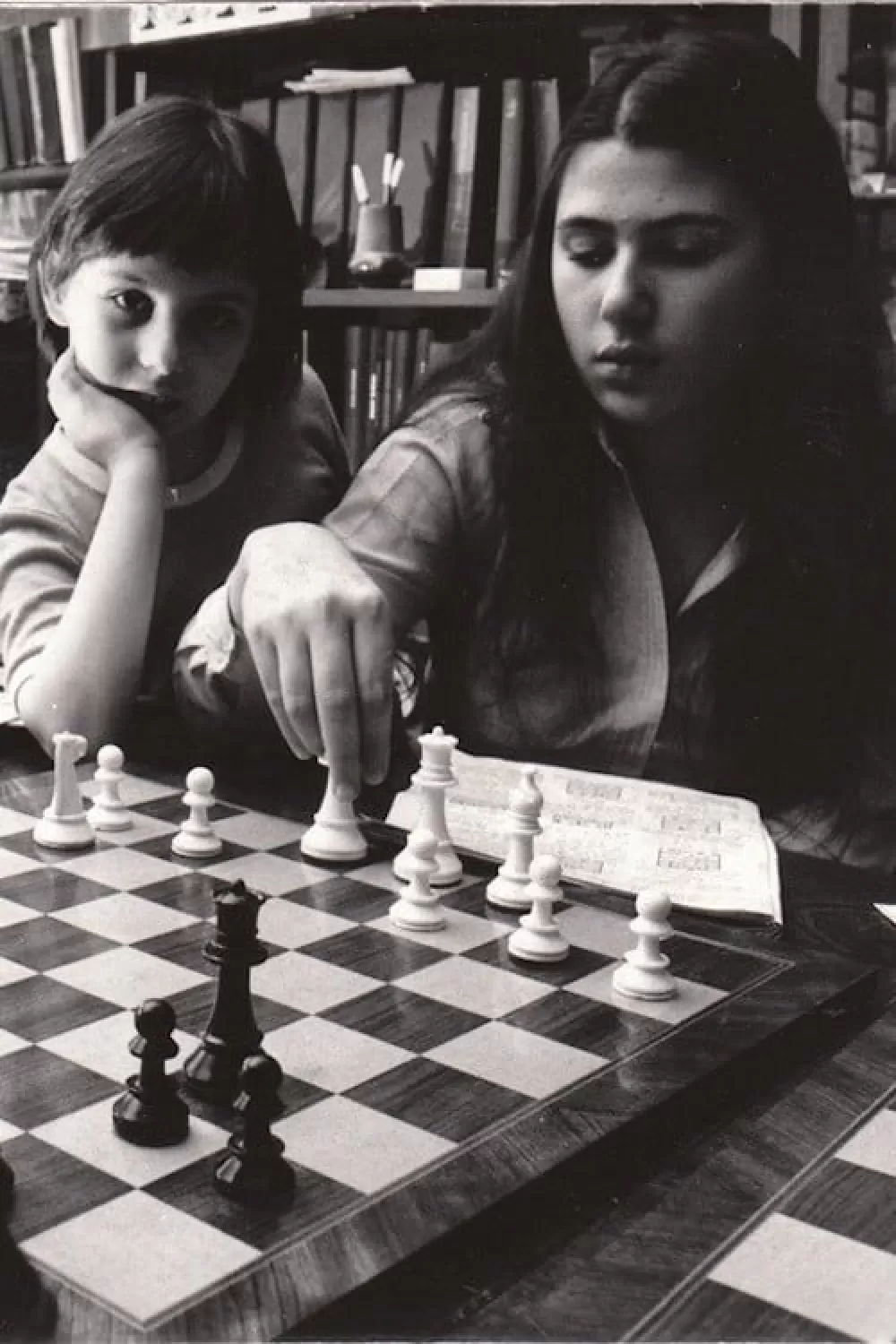 Variant Polgar (Hebrew) online